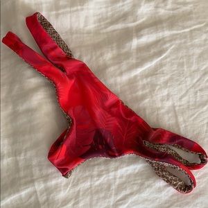 Acacia Baldwin bottom